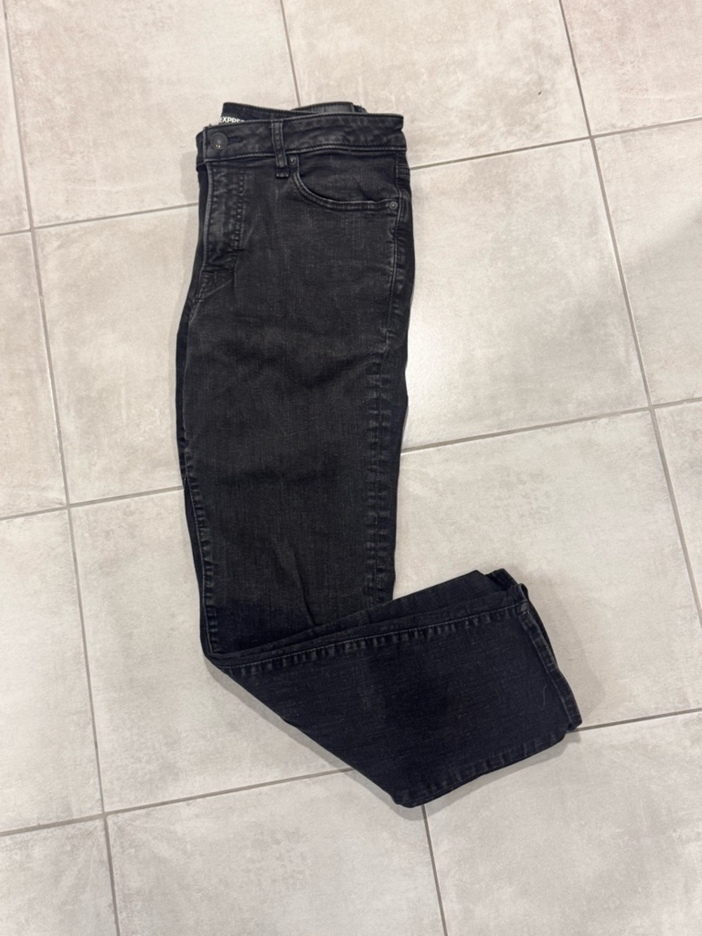 Express Men's Slim Straight Jeans in Washed Black